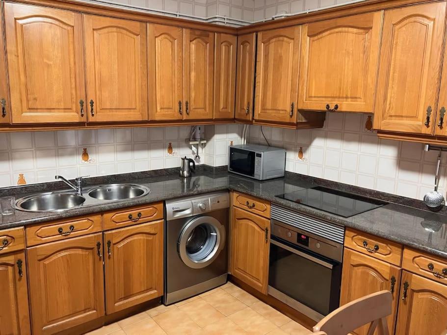 Duplex 122M2, 4 Dormitorios, 2 Banos Completos, Wifi 1Gb مونداكا المظهر الخارجي الصورة